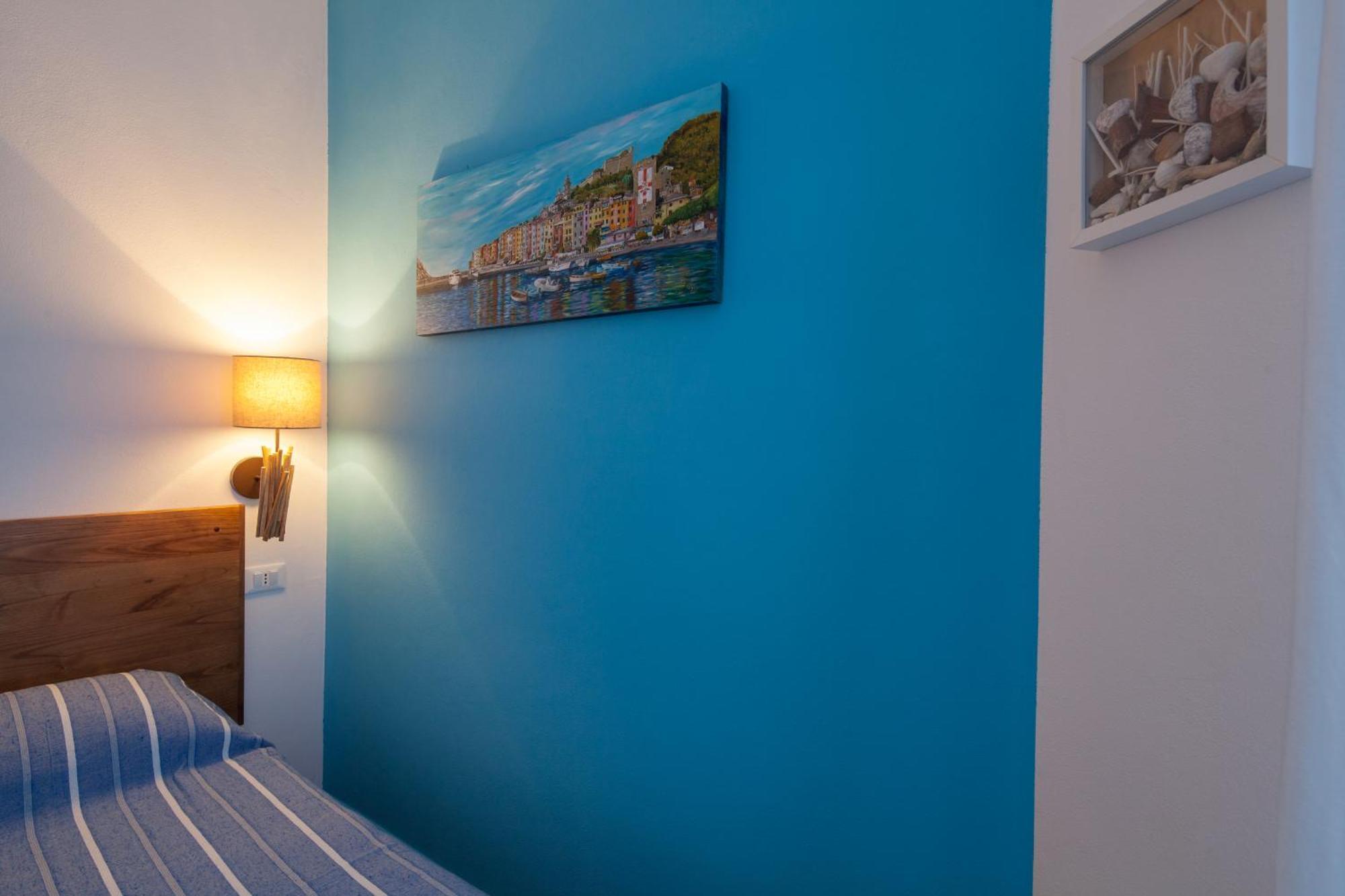 Cinque Terre Charme Rooms La Spezia Luaran gambar