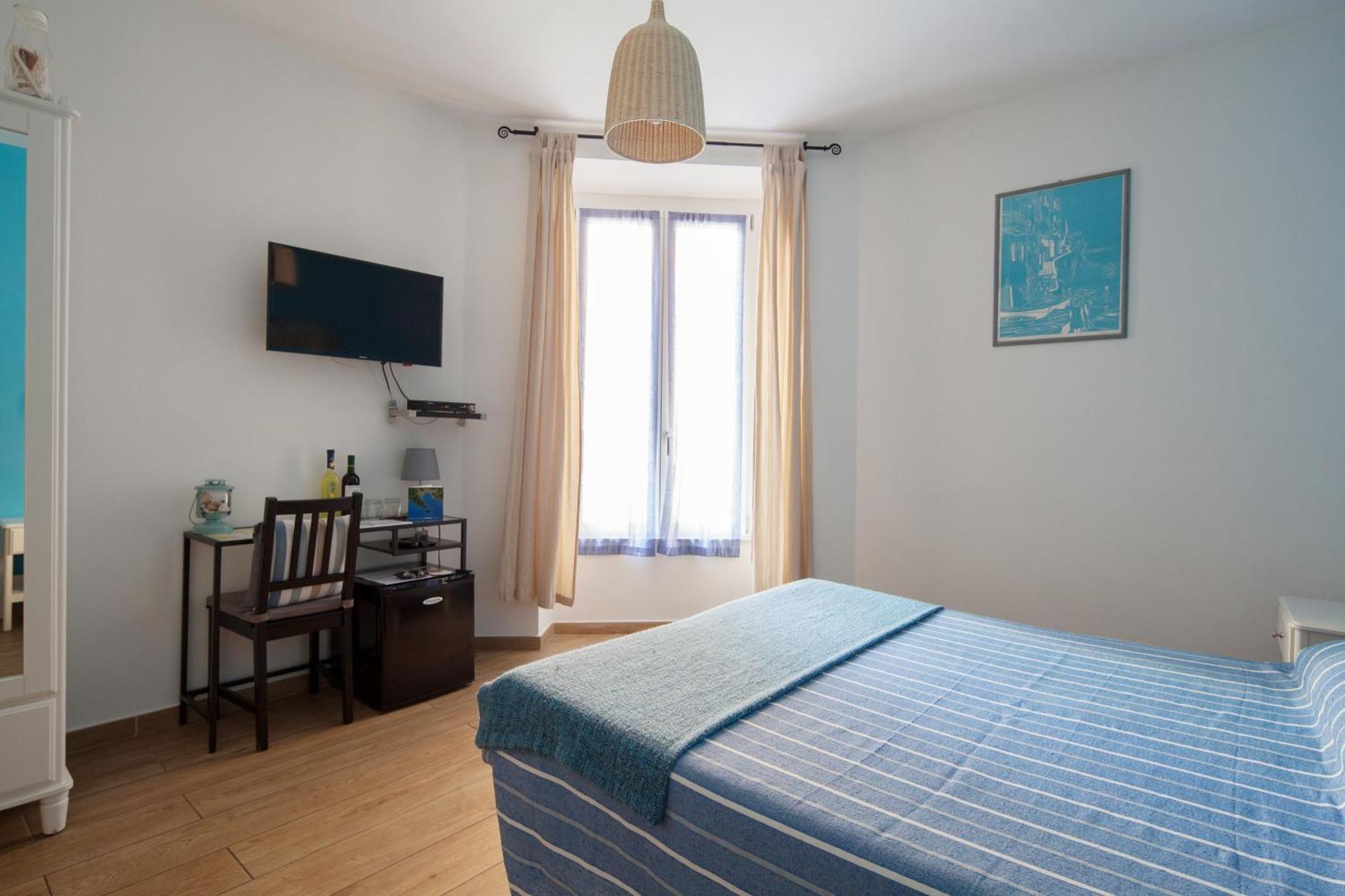 Cinque Terre Charme Rooms La Spezia Luaran gambar