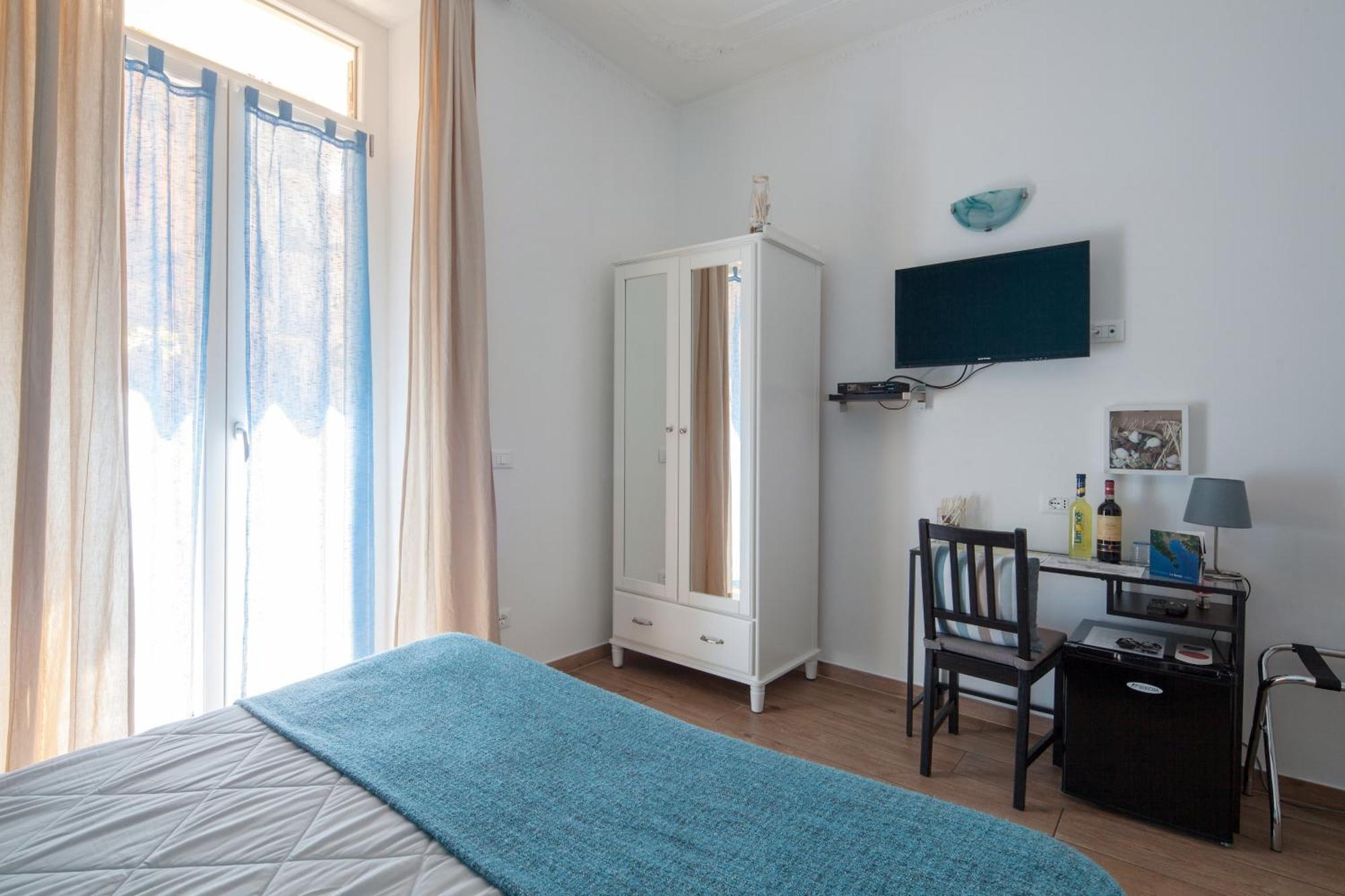 Cinque Terre Charme Rooms La Spezia Luaran gambar